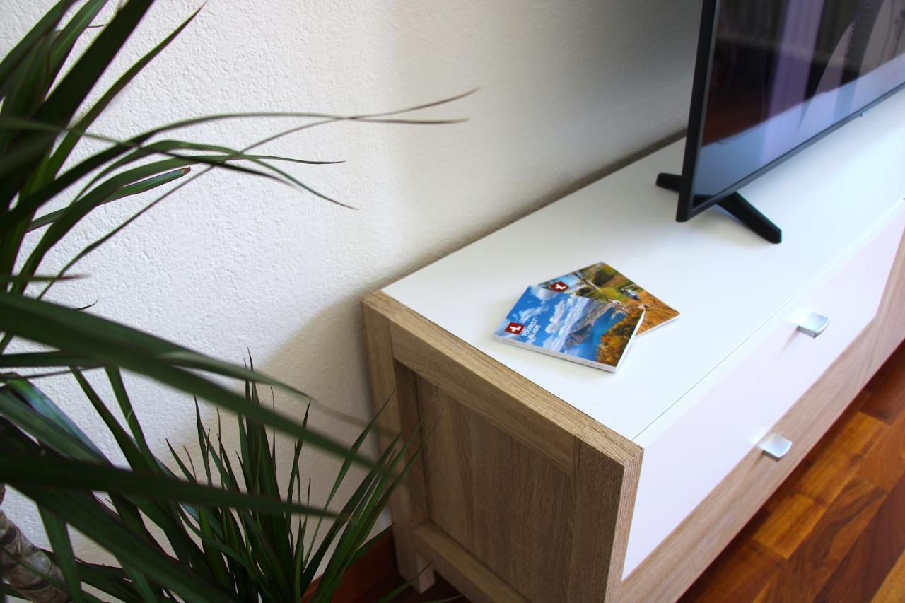 Cozy Apartment With Free Parking & Close To Lake Lugano Dış mekan fotoğraf